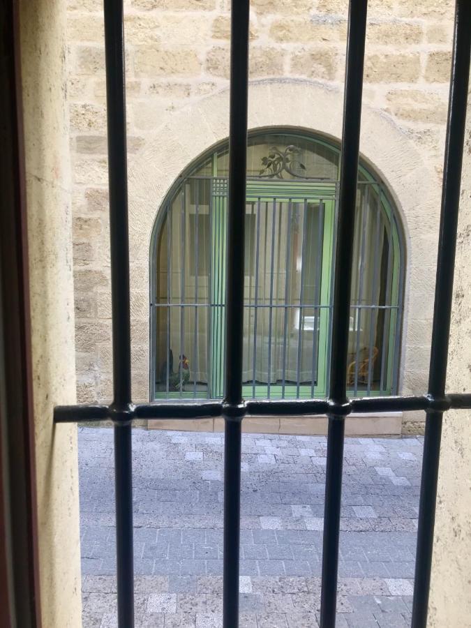 Maison De Roche-Uzes Centre Historique L' Ucetia Luaran gambar