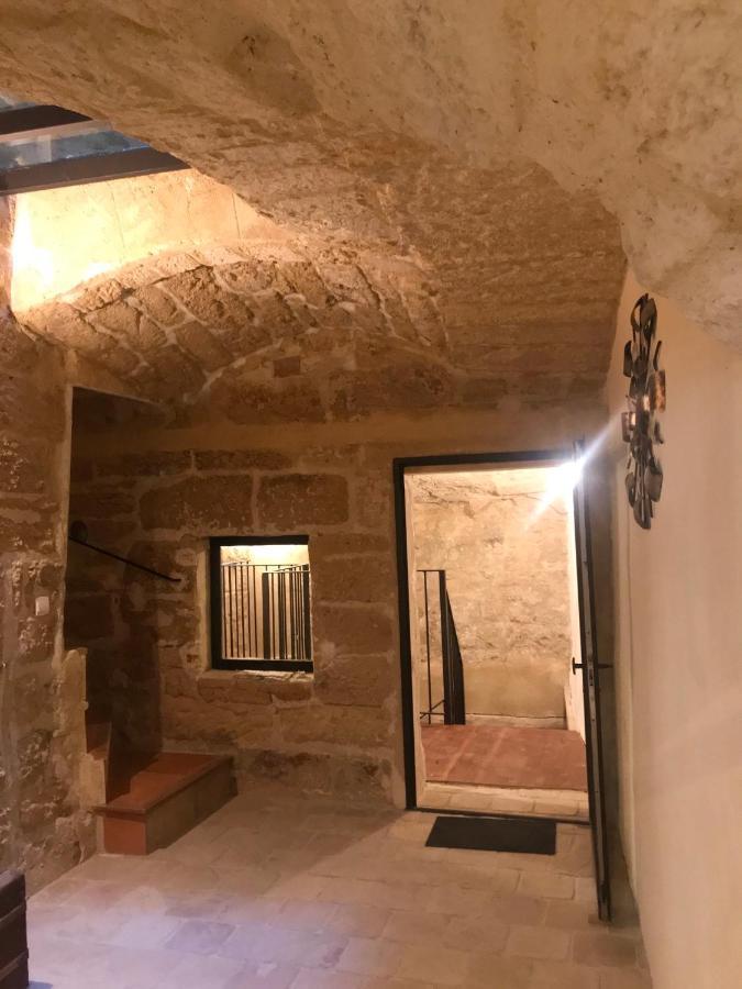 Maison De Roche-Uzes Centre Historique L' Ucetia Luaran gambar